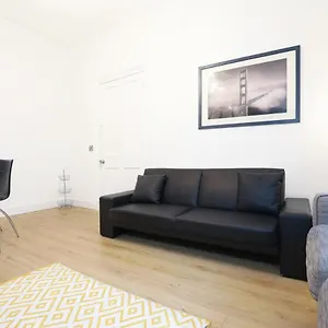  Apartment Stunning Modern 3 Bedroom United Kingdom